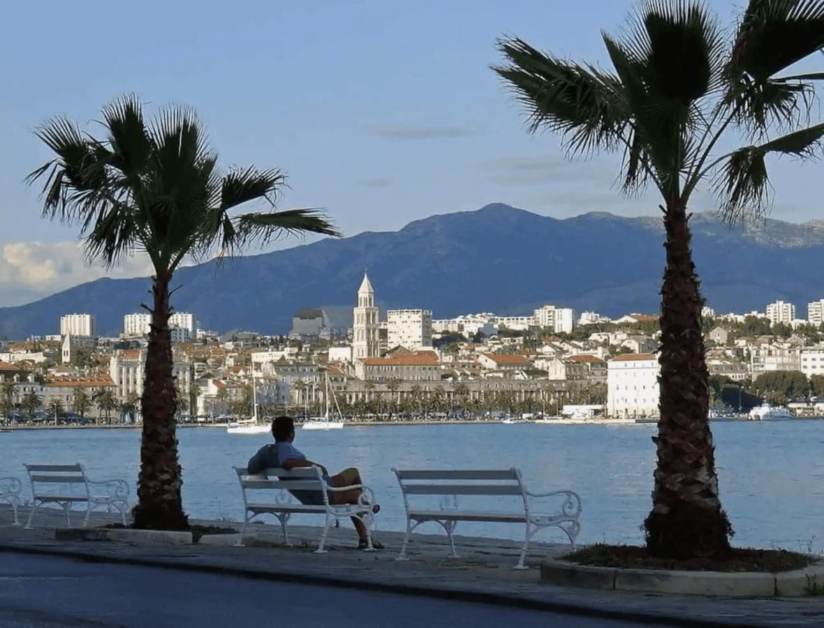 Beach Apartment Butterfly With Sea View Split Dış mekan fotoğraf